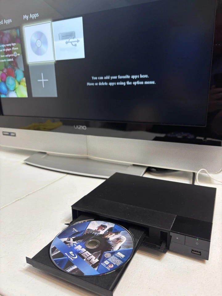 Vintage VIZIO 32” - VX32L HDTV10A - LCD HDTV VGA Monitor - Retro Gaming - TESTED - Image 4 of 4