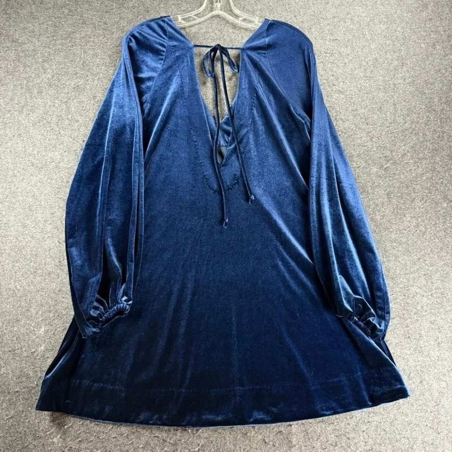 Mini Vestido Free People Azul Oscuro Terciopelo Escote en V Boho Caprichoso Gótico Talla Mediana Foto 4 de 4