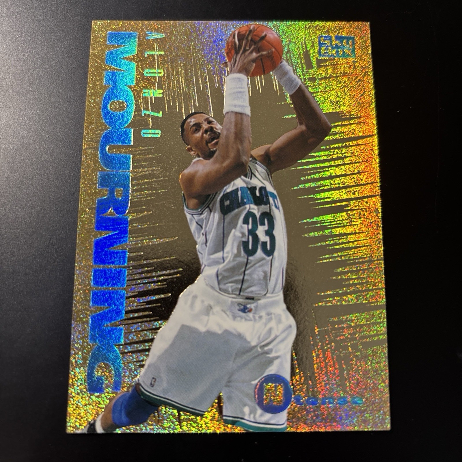 1994-95 Skybox Emotion - Ntense #6 Alonzo Mourning