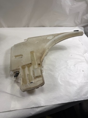 BMW E90 E91 Wischwasserbehälter Tank mit Pumpe