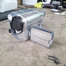 Sony DCR-TRV460 Digital8 Handycam Camcorder Hi8 8mm Video Camera No Battery Or