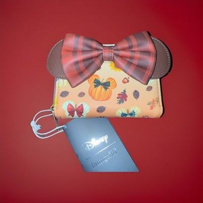 Loungefly Disney Minnie Mouse Fall Pumpkin Zip Wallet.  New With Tags!