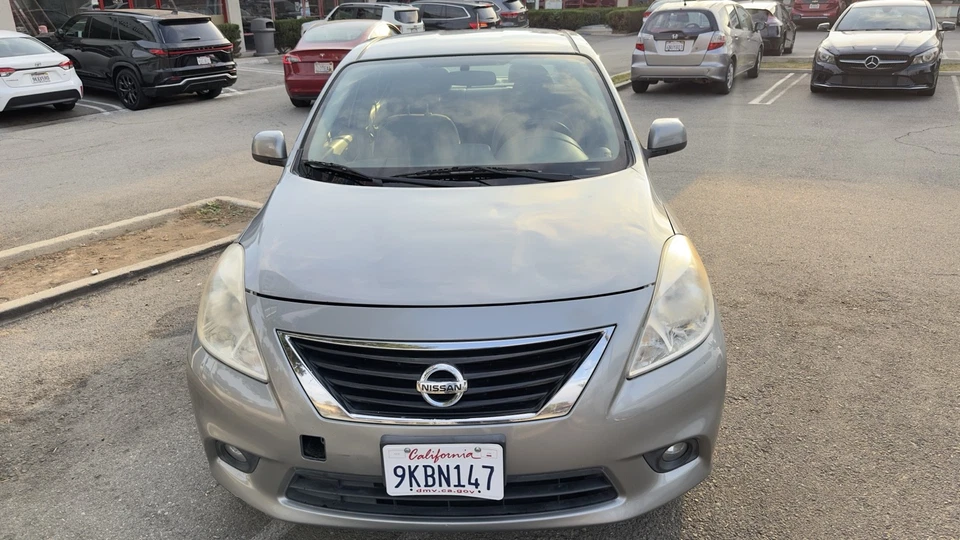 Nissan Versa S 2013 Foto 2 de 4