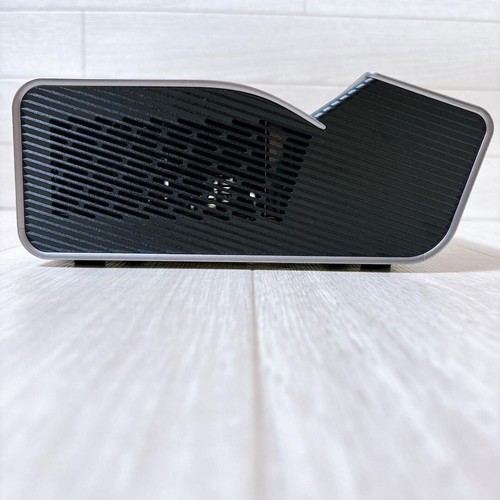 LG PH450UG LED Ultra Short Throw Projector Barely Used Portable Built-in Battery - 第 9/10 張圖片