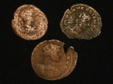 LOT 3 X IMPERIAL ROMAN COINS  - GOOD - AE4 AND AE3