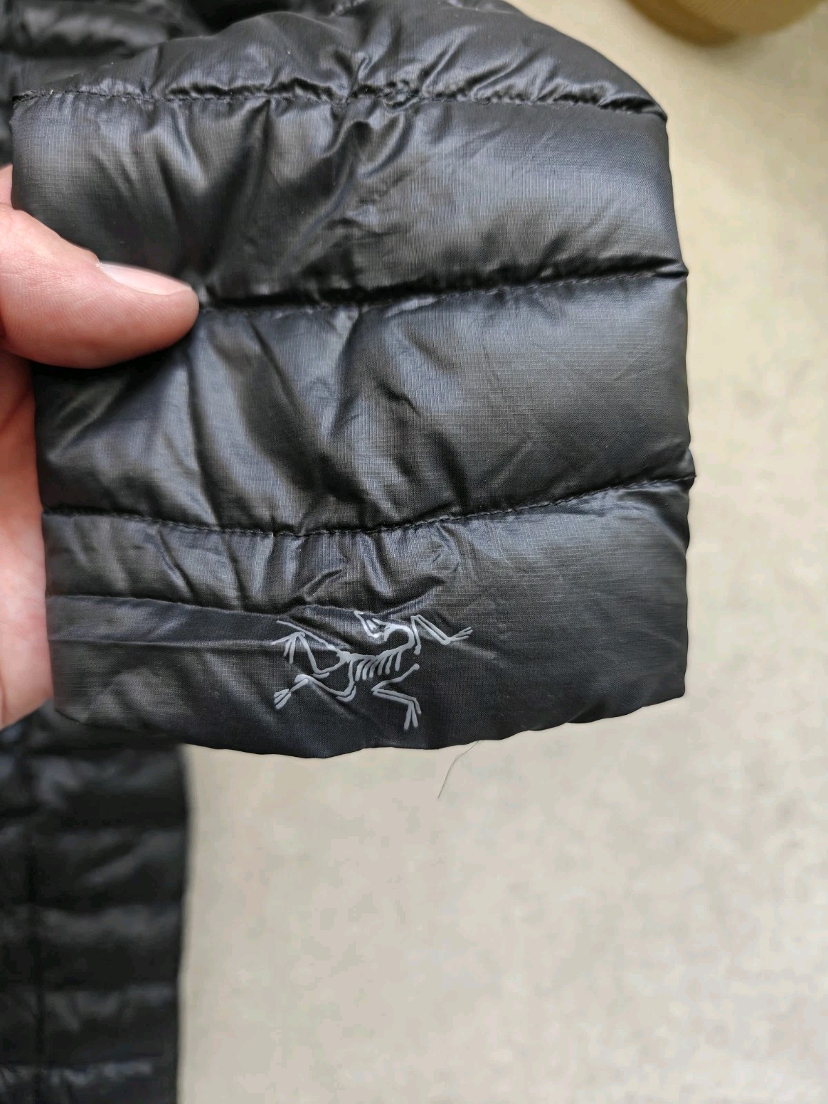 ARC'TERYX Arc’teryx Nuri Cappotto Donna S Piumino d’Oca con Cappuccio Giubbotto imbottito Nero