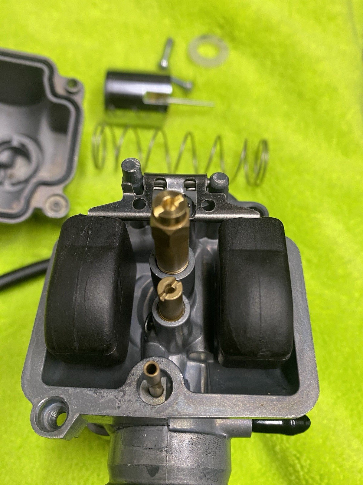 Keihin -yuminashi PE24 Carburetor
