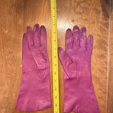 Vintage Purple suede Gloves Elegant Fashion Accessory Classic Retro Style