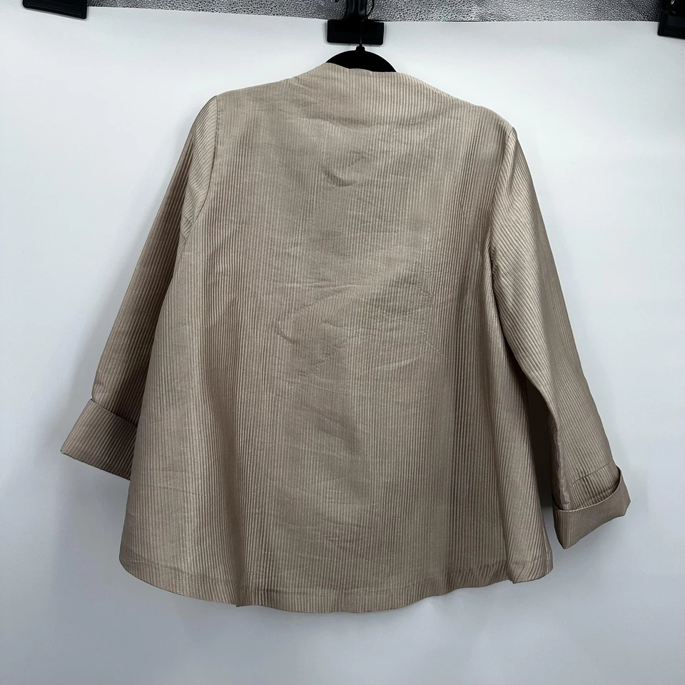 Chaqueta IC by Connie K Mujer Grande Texturizada Asimétrica Hecha en EE. UU. Manga Larga Foto 3 de 4