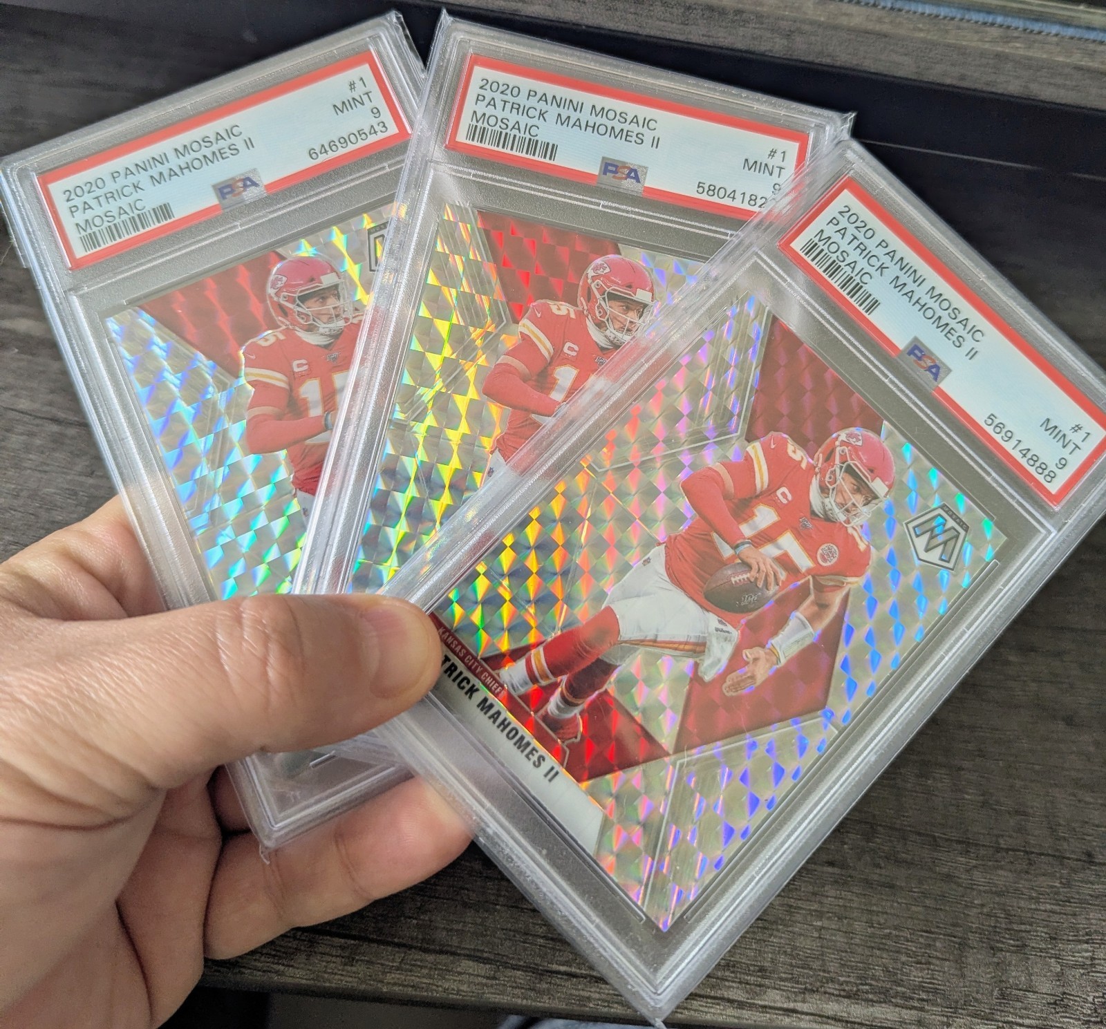 Patrick Mahomes FIRST YEAR NFL MOSAIC REFRACTOR 20 CARD PSA 9 SLAB LOT! 💎✨💯 view 7
