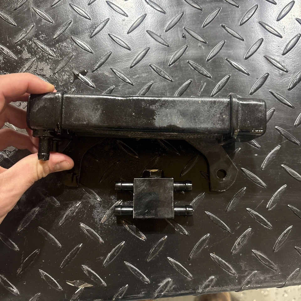 Harley Touring FXR Jagg Oil Cooler With Thermostat 5 Row Low Mount 1984-2008 - Image 4 of 4