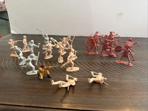 1960’s ? marx pioneer defenders Indians figures fort apache playset  ?