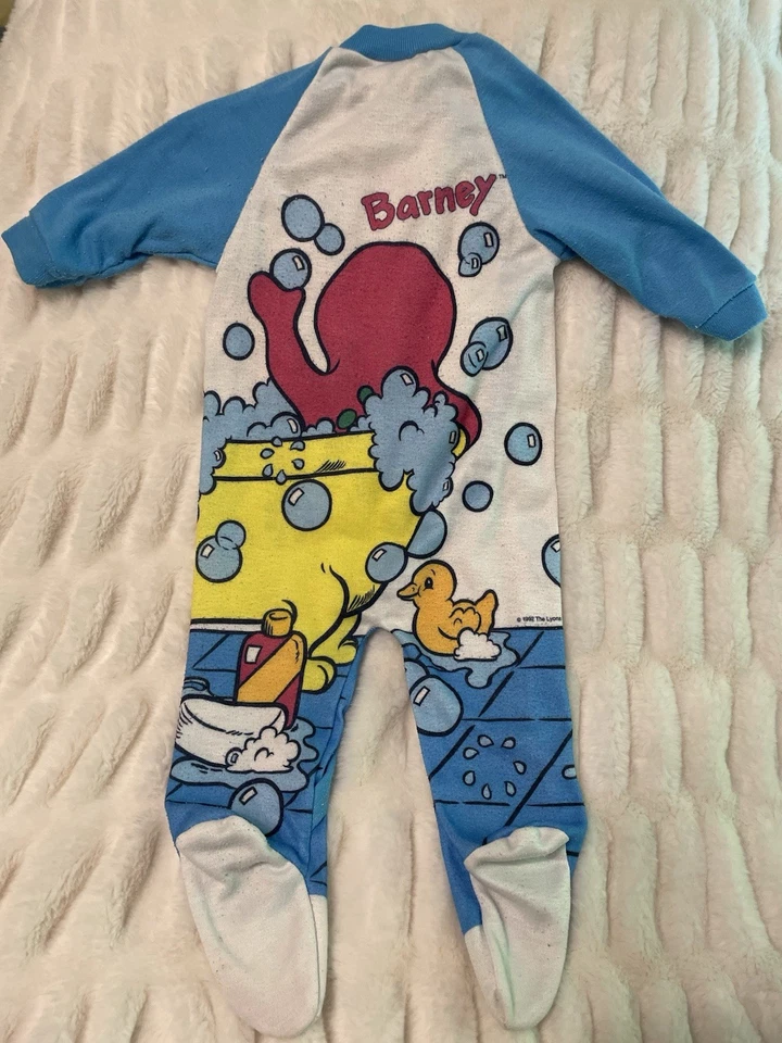 Pijamas para dormir de bebé Barney dinosaurio vintage tomando un baño pato de goma 3-6 m/14-18 libras Foto 3 de 4