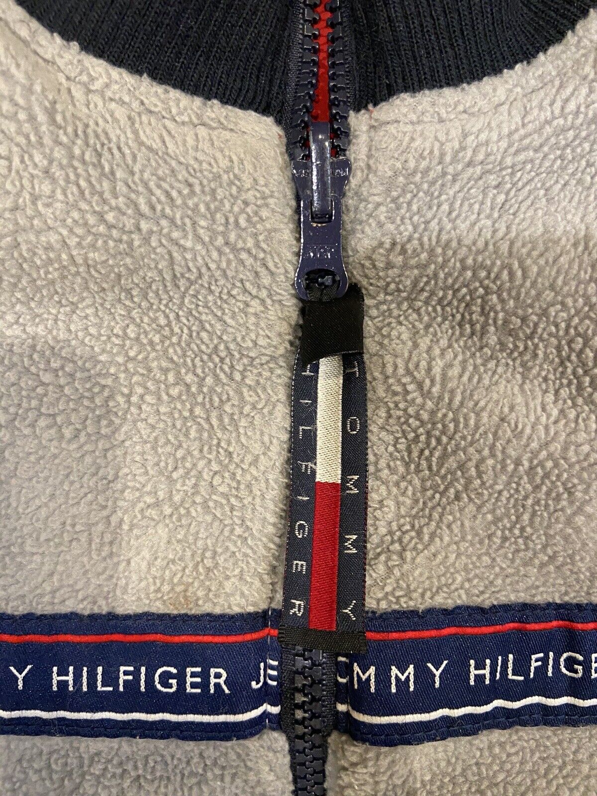 Tommy Hilfiger Men’s Reversible Red/Gray  Large J… - image 15