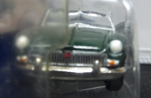 Parachoques trasero MGB 1:60 British Racing verde error negro RHD interior MG 1962 MGB - Imagen 2 de 9