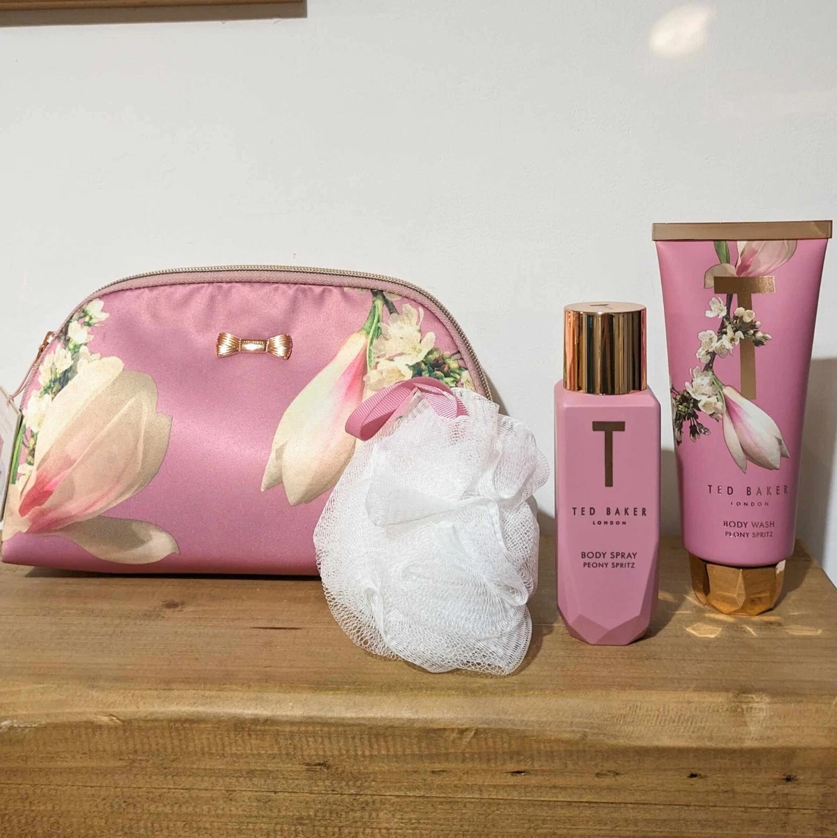 Ted Baker Peony Spritz Gift 150ml Body Spray Body Wash Loofah Wash Bag UK