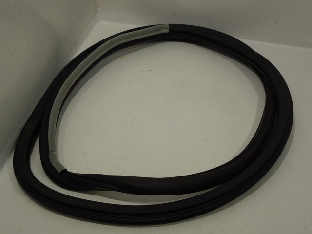 Audi A3 8P 5 Door Rear Inner Door Rubber Seal Silver Trim 8P4833721A ...