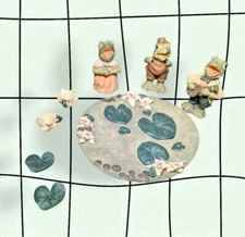 MINIATURE TEA SET 8 Piece Set Decor Frogs Lily Pads FLOWERS Ceramic Green 