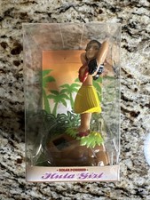 Hawaiian Hula Girl Dashboard Or Desk Doll Posing Solar Powered Kc Hawall 2014 Hawaiian Hula Girl Dashboard Or Desk Doll Posing Solar Powered Kc Hawall 2014