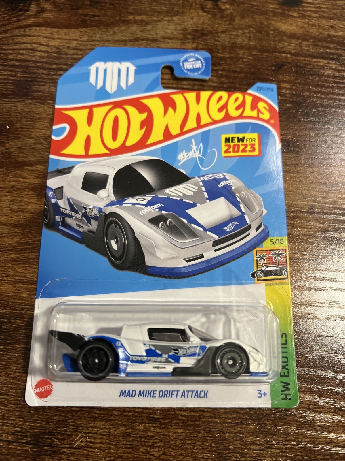Hot Wheels HW Exotics 5/10 Mad Mike Drift Attack 209/250 White