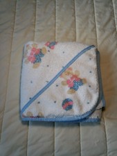 Vintage Dundee Hooded Baby Towel Teddy Bear Ball Blue White Tan Pink USA 1990s