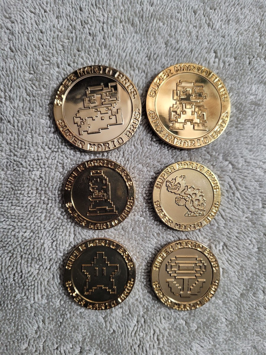 Nintendo Super Mario Bros. Plastic Gold Coin Japan 8-Bit Retro