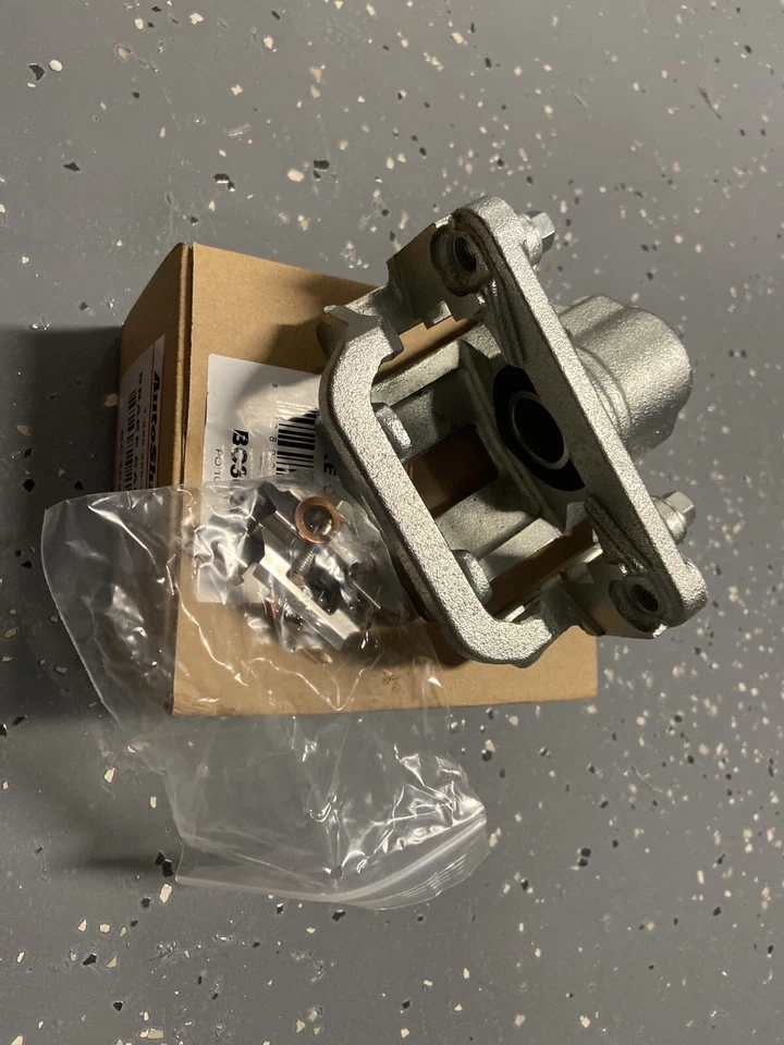 Pinza de freno trasera derecha para Nissan Rogue 2014 2015 Rogue Select 2008-2012 2013 Foto 3 de 3