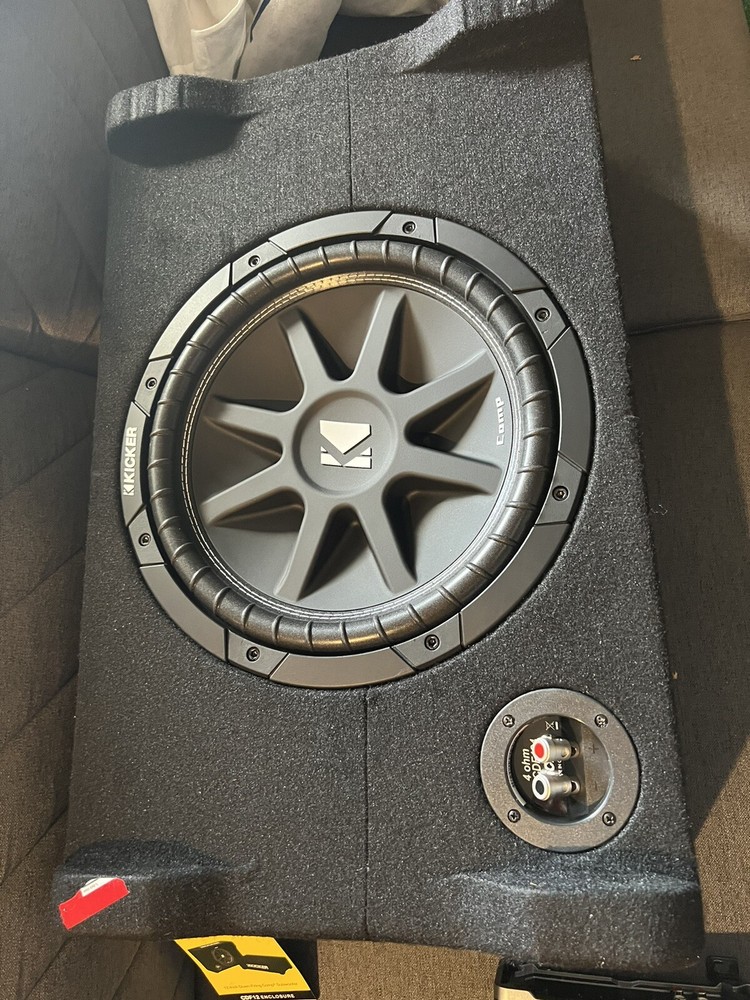 KICKER 48CDF124 12 inch With Matching kicker Amp CXA400.1
