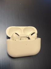 AirPod Pro 1st Gen case And Headphones