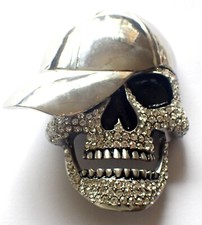LARGE SIZED RHINESTONE COVERED SKULL WITH BASEBALL CAP BELT BUCKLE NEW