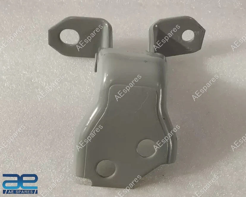 Front Door Lower Hinge RH For Suzuki Brezza Celerio Ciaz Swift Dzire 69330M74L00
