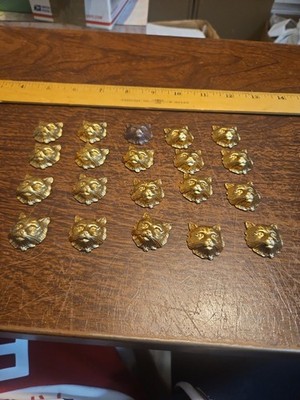 Lot Of 20 Fancy Cats Head France Vintage 60s Brass Stampings Findings Jewelry 