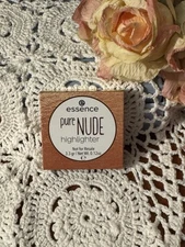ESSENCE COSMETICS Pure Nude Highlighter 010 in Popping Champagne 3.3 g/ .12 oz