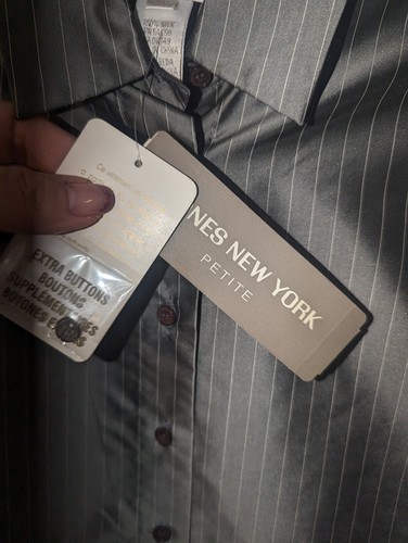 Jones New York Damen 100 % Seide grau Nadelstreifen Knopfleiste Bluse Größe 4P - Bild 6 von 9