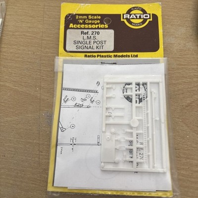 LMS Single Signal Post Kit ''N'' Gauge Ratio 270