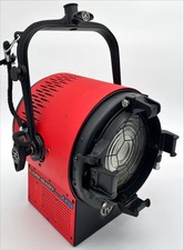 Mole-Richardson 9501 Vari-Baby Variable Color LED Fresnel Movie studio Light