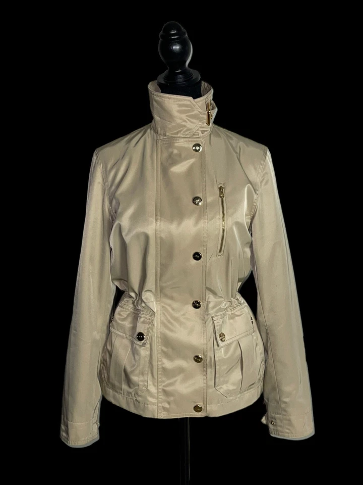 Chaqueta Ralph Lauren Pequeña Tostada Poliéster Cordón Dorado Botones Carga Bolsillo Cremallera Foto 2 de 4