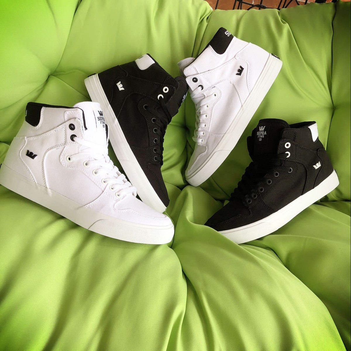 Supra Men's Supra Vaider Black/white canvas men's mid to high top