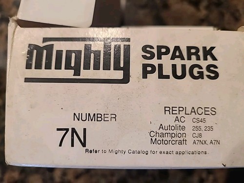 8 mighty spark plugs 7N REPLACES AC CS45 Autolite 255 235 Champion CJ8 - Picture 2 of 2