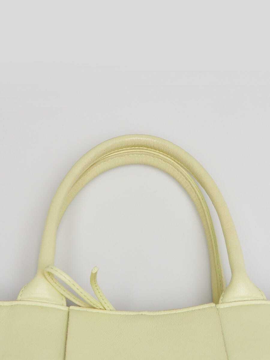 【関税送料込】BOTTEGA VENETA bicolor Intrecciato tote bag Bottega Veneta Limited Edition Black Intrecciato Patent