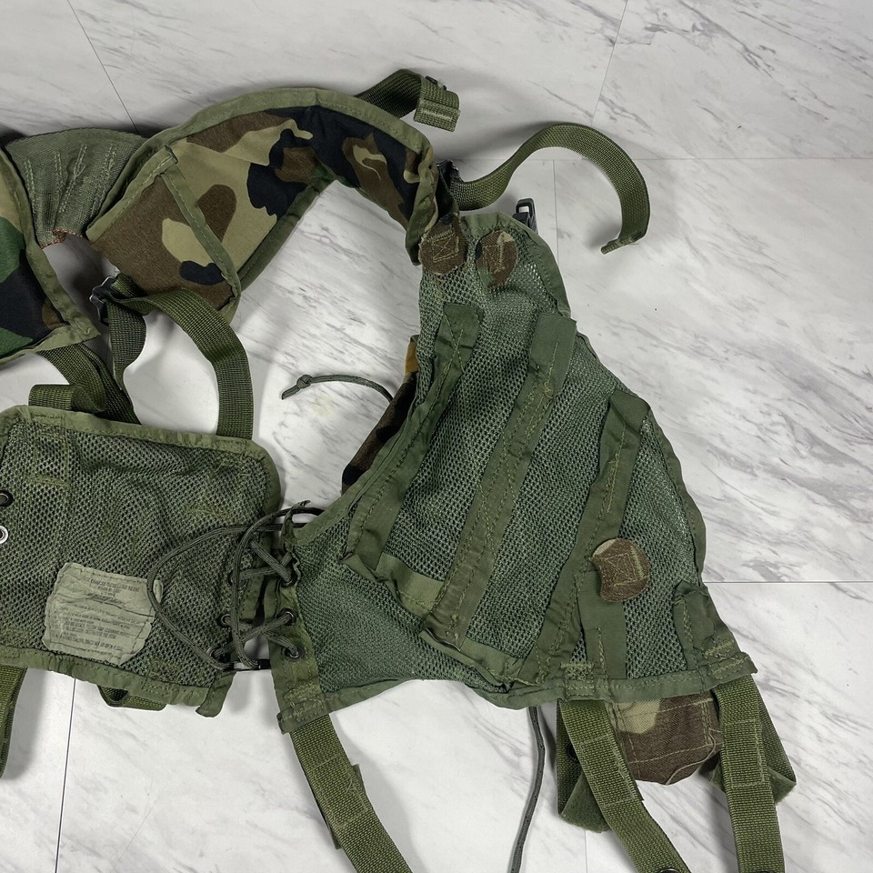 USGI Enhanced Tactical Load Bearing Vest Woodland Camo MADE IN USA ( Brand New) Rs 8500 DC Only 1 Pieces Available - Foto 5