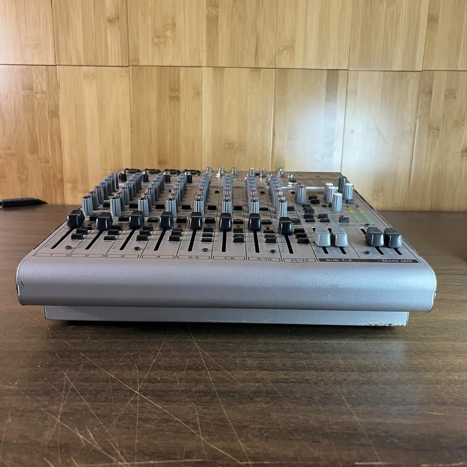 Behringer UB1622FX-PRO Eurorack mixer w/ Power Cord | PARTS OR REPAIR - Image 4 of 4