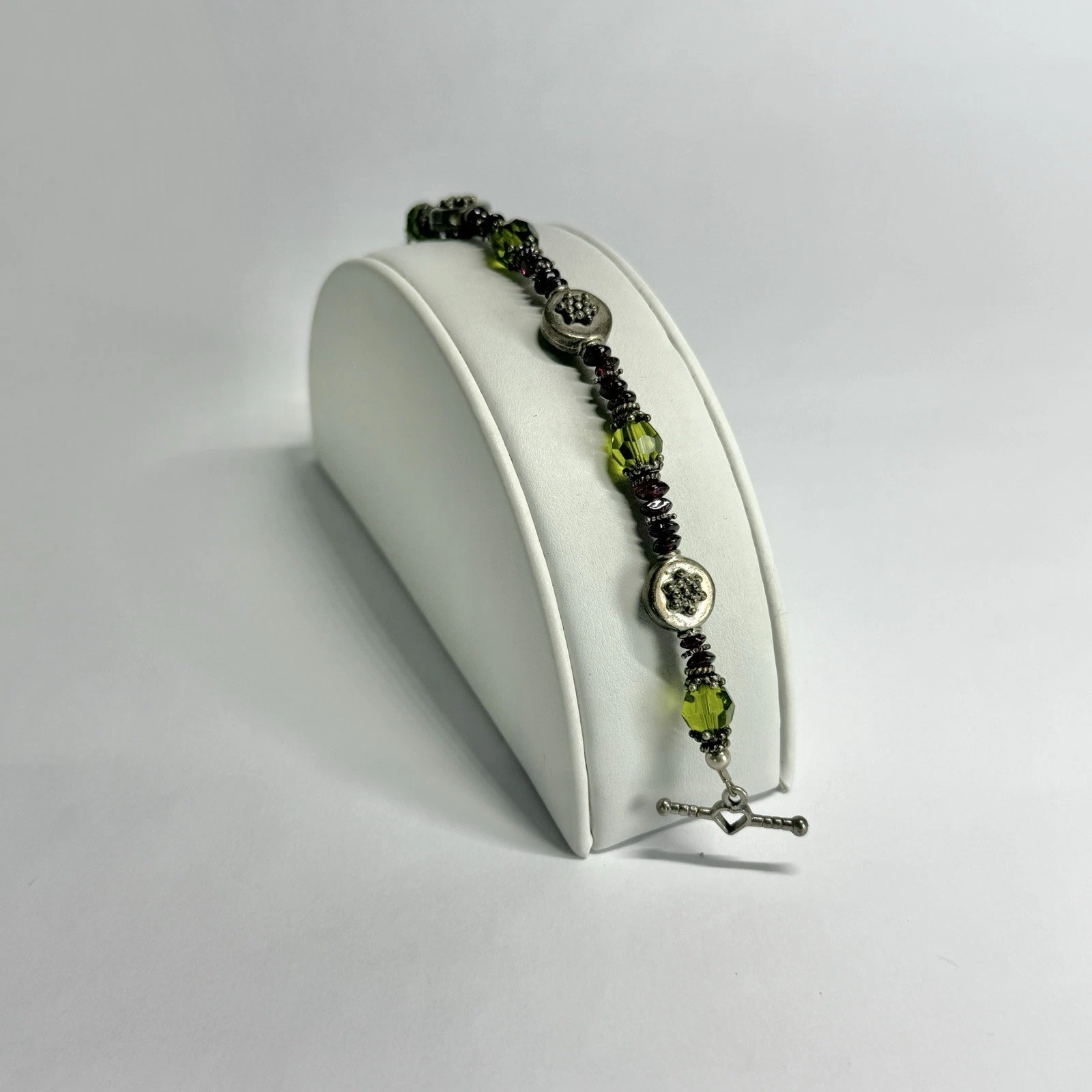 Elegant Green & Garnet Beads Silver Tone Vintage Bracelet Jewelry Br247