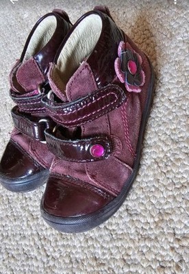 Richter Kinderschuhe Boots Lauflernschuhe Sneaker Mädchen Gr.20 Leder Lack Blume