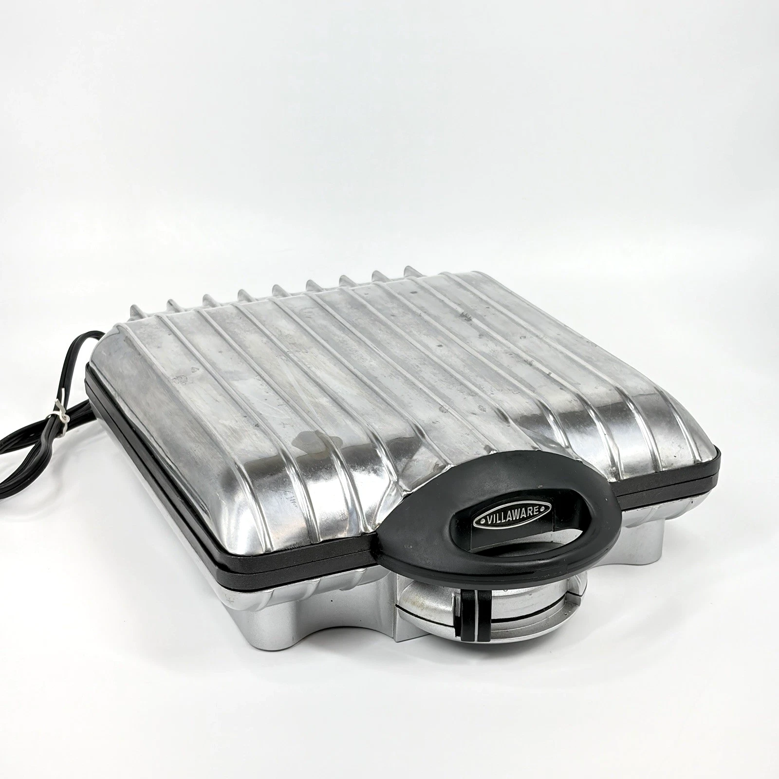 VillaWare Uno Belgian Waffler 4 Sq 2001 Vintage Baker Iron- Tested