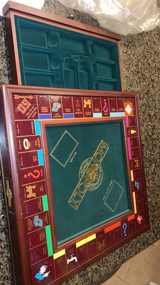 Vintage 1991 Franklin Mint Monopoly: The Collector's Edition Wood Board Set - Image 3 of 4