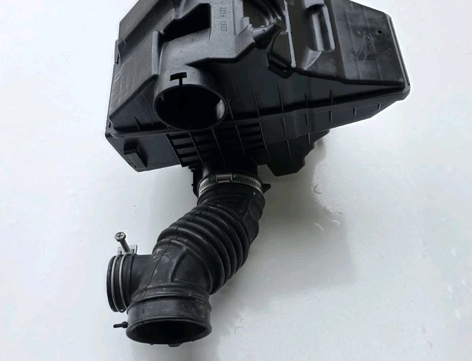 2013-2021 Nissan NV200 Air Cleaner Box  OEM 3LM0A Foto 2 de 4