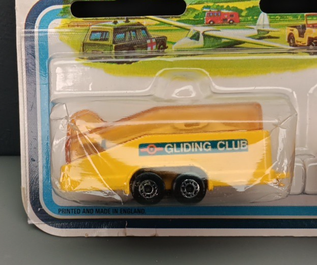 Sealed 1978 Matchbox 900 TP-7 YELLOW 38 JEEP & GLIDER TRANSPORTER