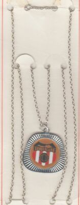 SUNDERLAND F.C.  NECKLACE/PENDANT Size 3cm Diam VINTAGE 1970,s ENAMEL RARE OLD S