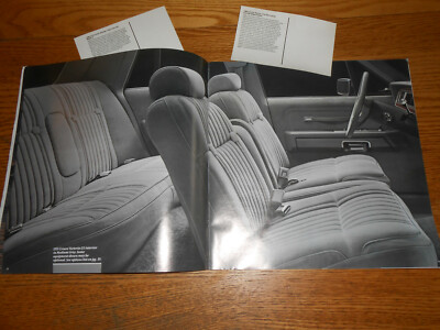 1986 FORD LTD CROWN VICTORIA CATALOG / 20 p. BROCHURE + 2 ORIGINAL